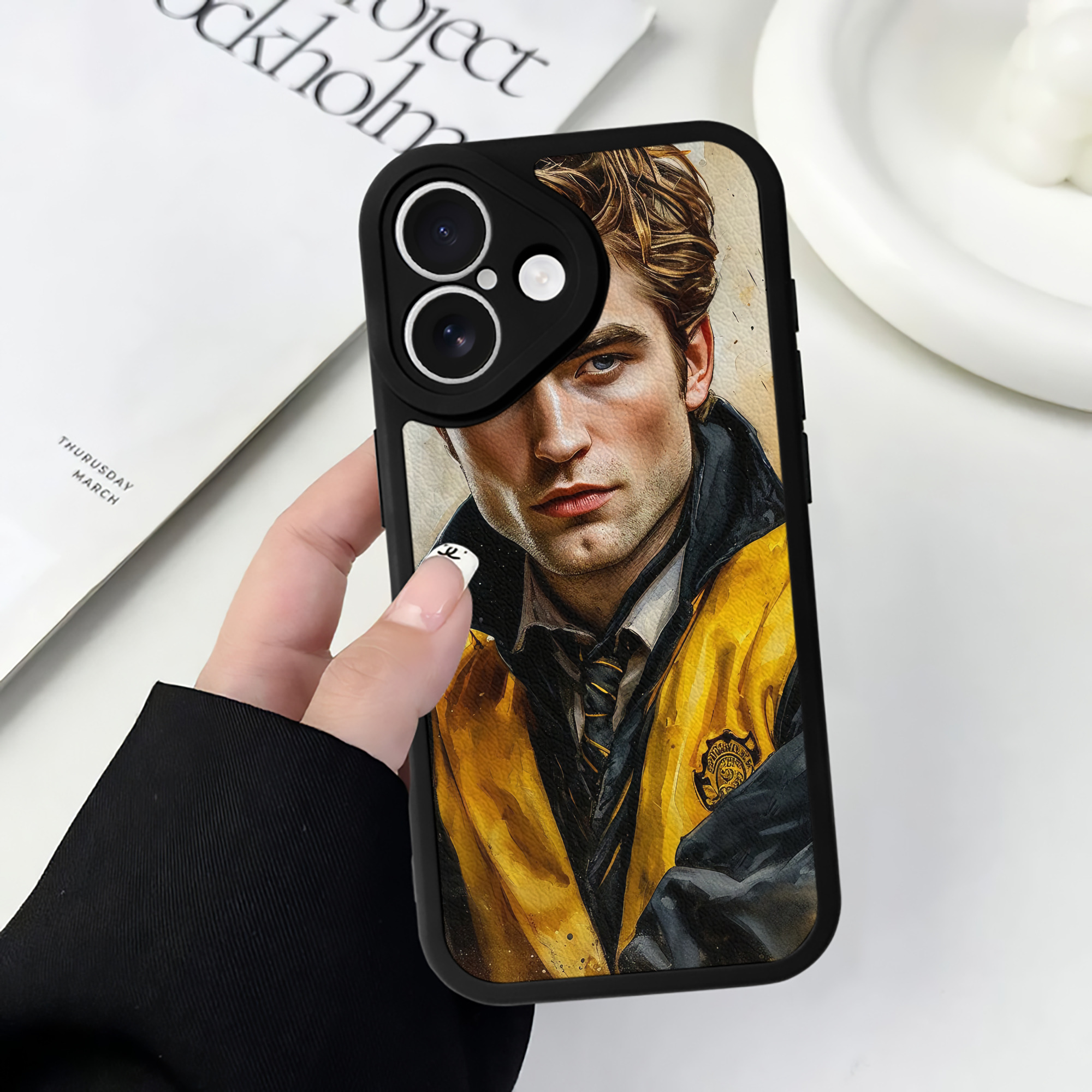 （画像用） Harry Potter ハリー・ポッターシリーズ 【iPhone 16シリーズ対応】シリコンスマホケース（レザー調） 材質：シリコン